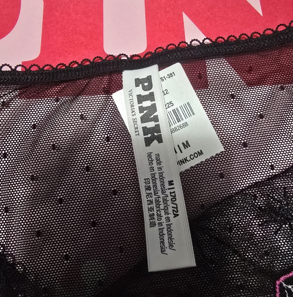 PINK VS Wink Cheeky Spider Web Heart Embroidery Mesh. Black. Size M - Picture 4 of 5